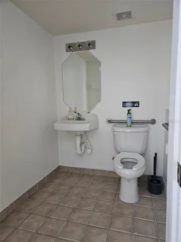 $2,771 | 213 North 2nd Street, Unit 9, Flagler Beach, FL 32136