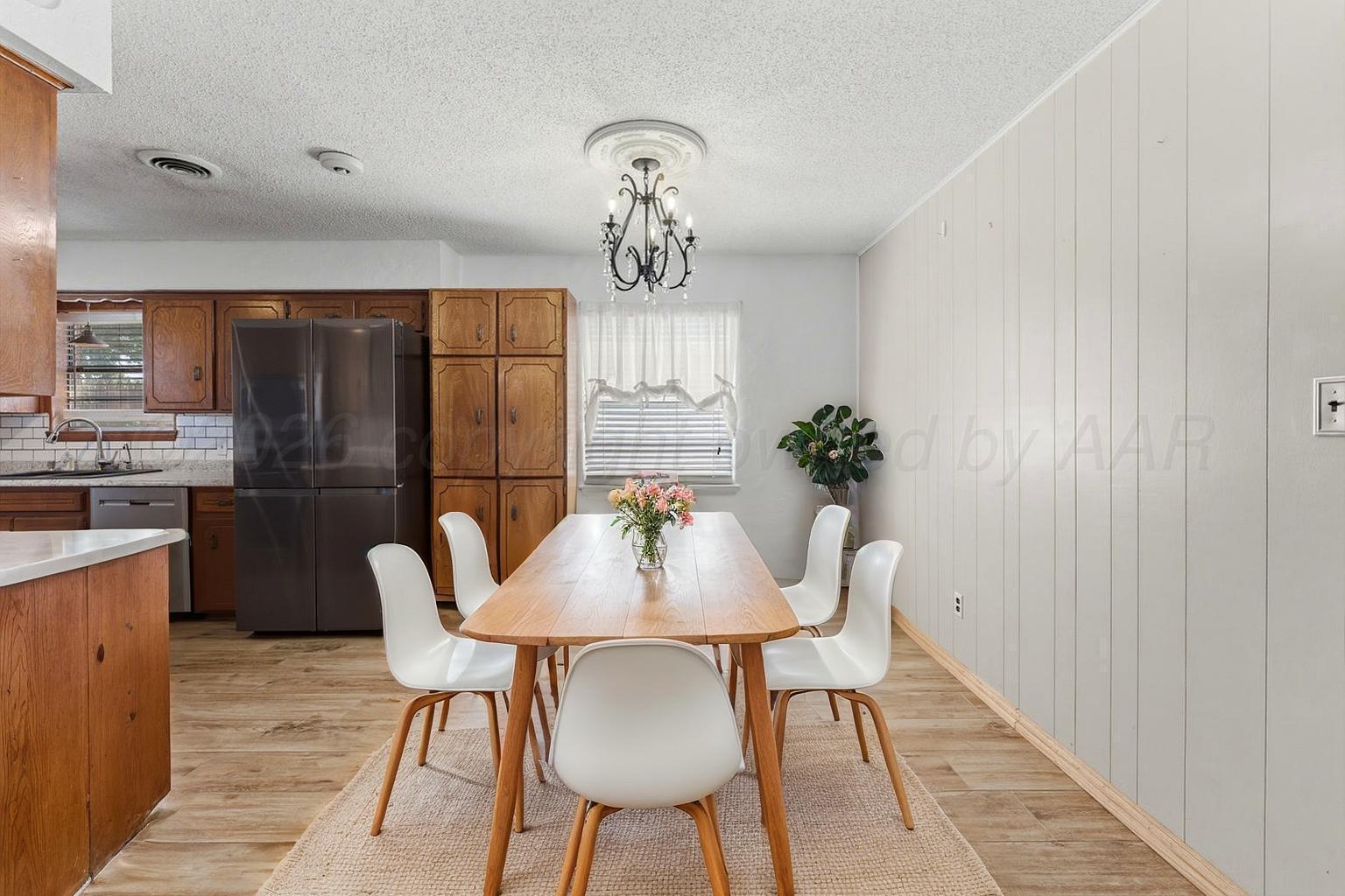 205 Houston Street Borger, TX 79007 - Photo 15 of 57 Kitchen-Dinning