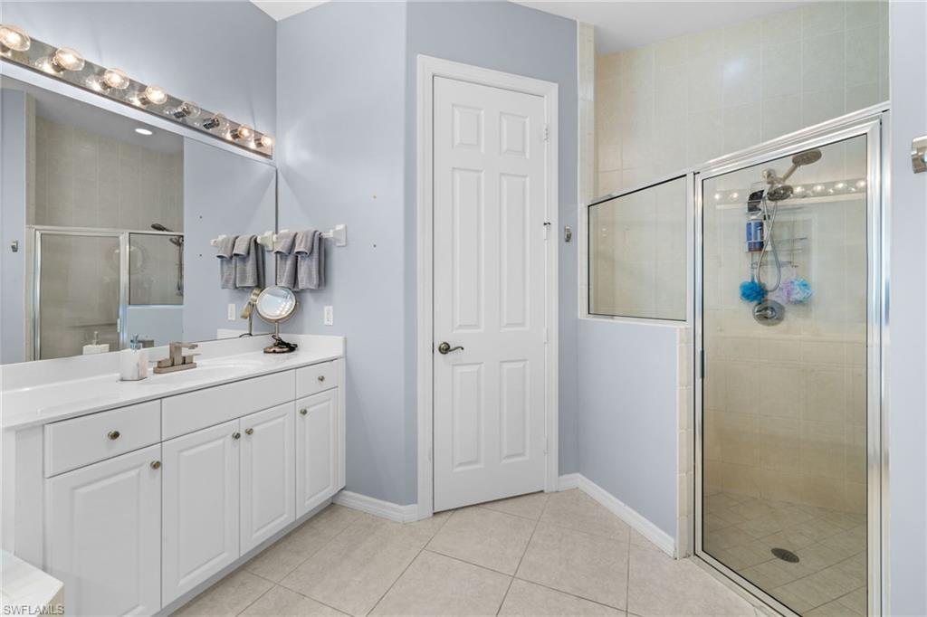 4208 Hampton Lane Naples, FL 34119 - Photo 21 of 48