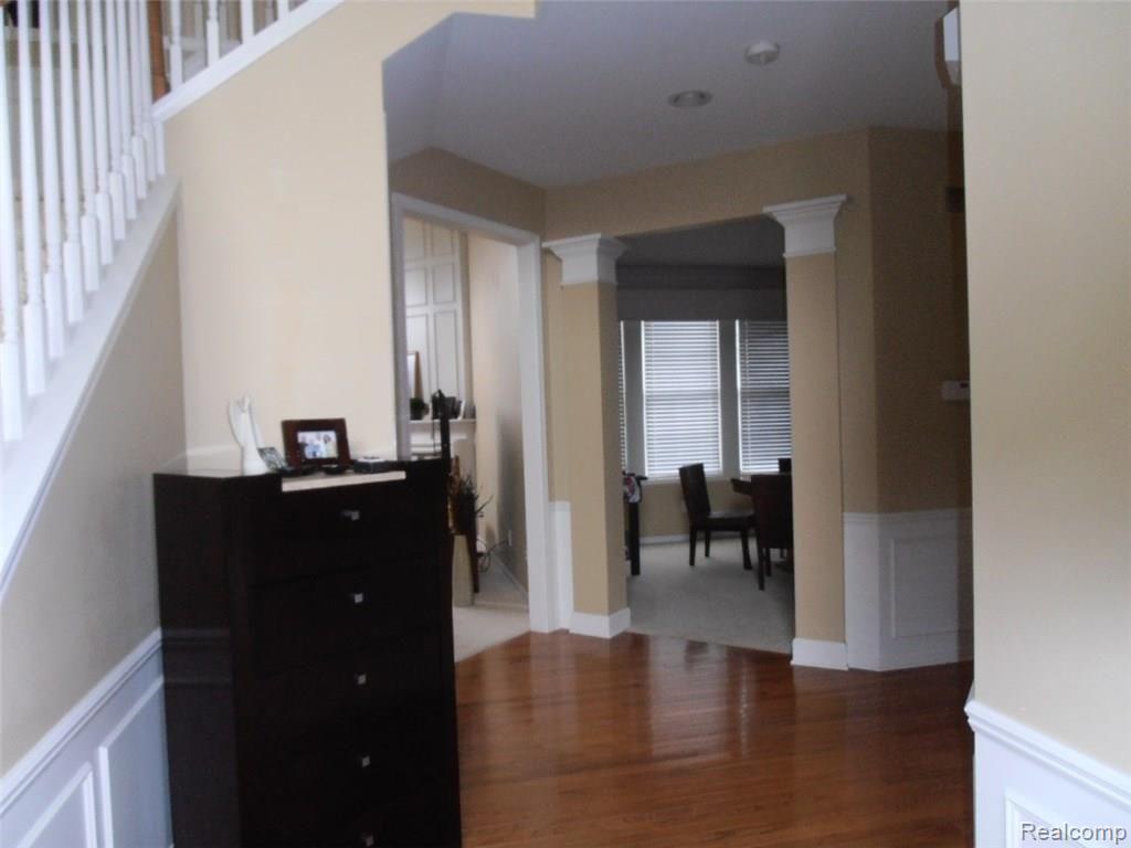 753 Bliss Drive Rochester, MI 48307 - Photo 2 of 20