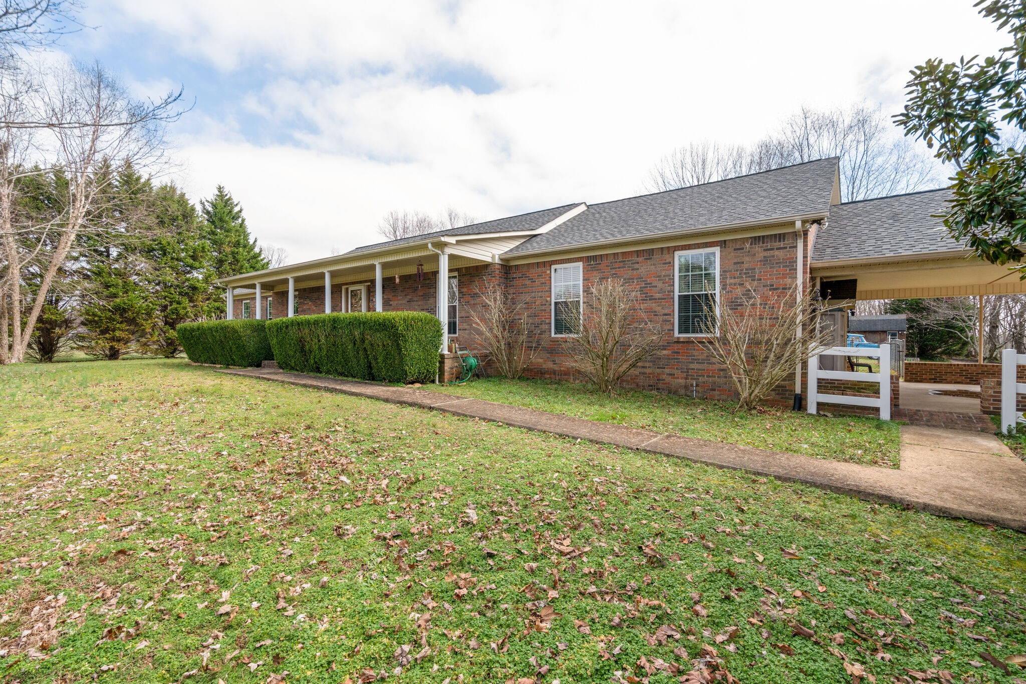 2954 Old Military Road Santa Fe, TN 38482 - Photo 3 of 47 front view of a house with a yard