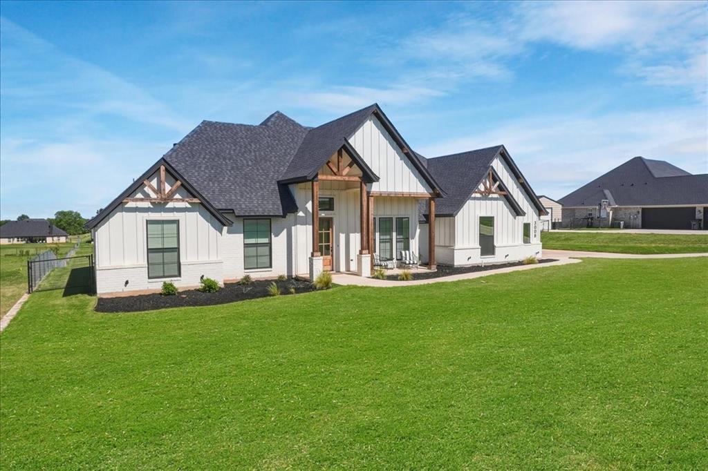 3008 Westfork Way Springtown, TX 76082 - Photo 2 of 36