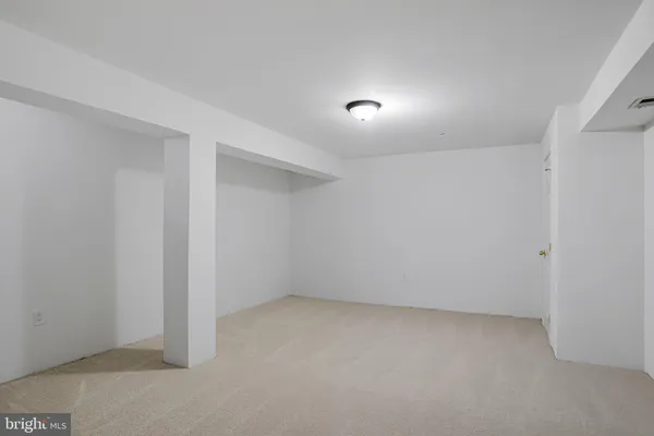 $585,000 | 7446 Tottenham Drive, White Plains, MD 20695