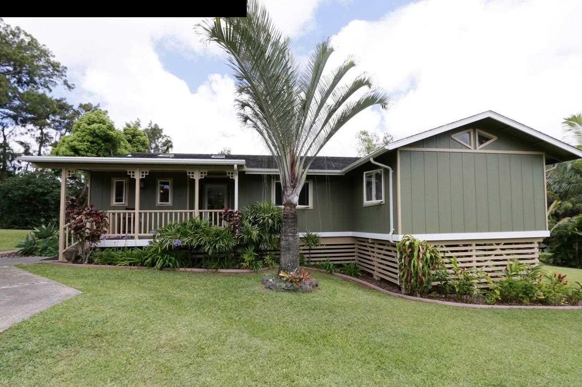 700 Pakanu Street Haiku, HI 96708 - Photo 18 of 28 a front view of a house with garden