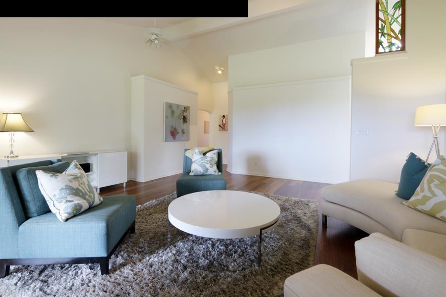 700 Pakanu Street Haiku, HI 96708 - Photo 4 of 28 a living room with furniture and a table