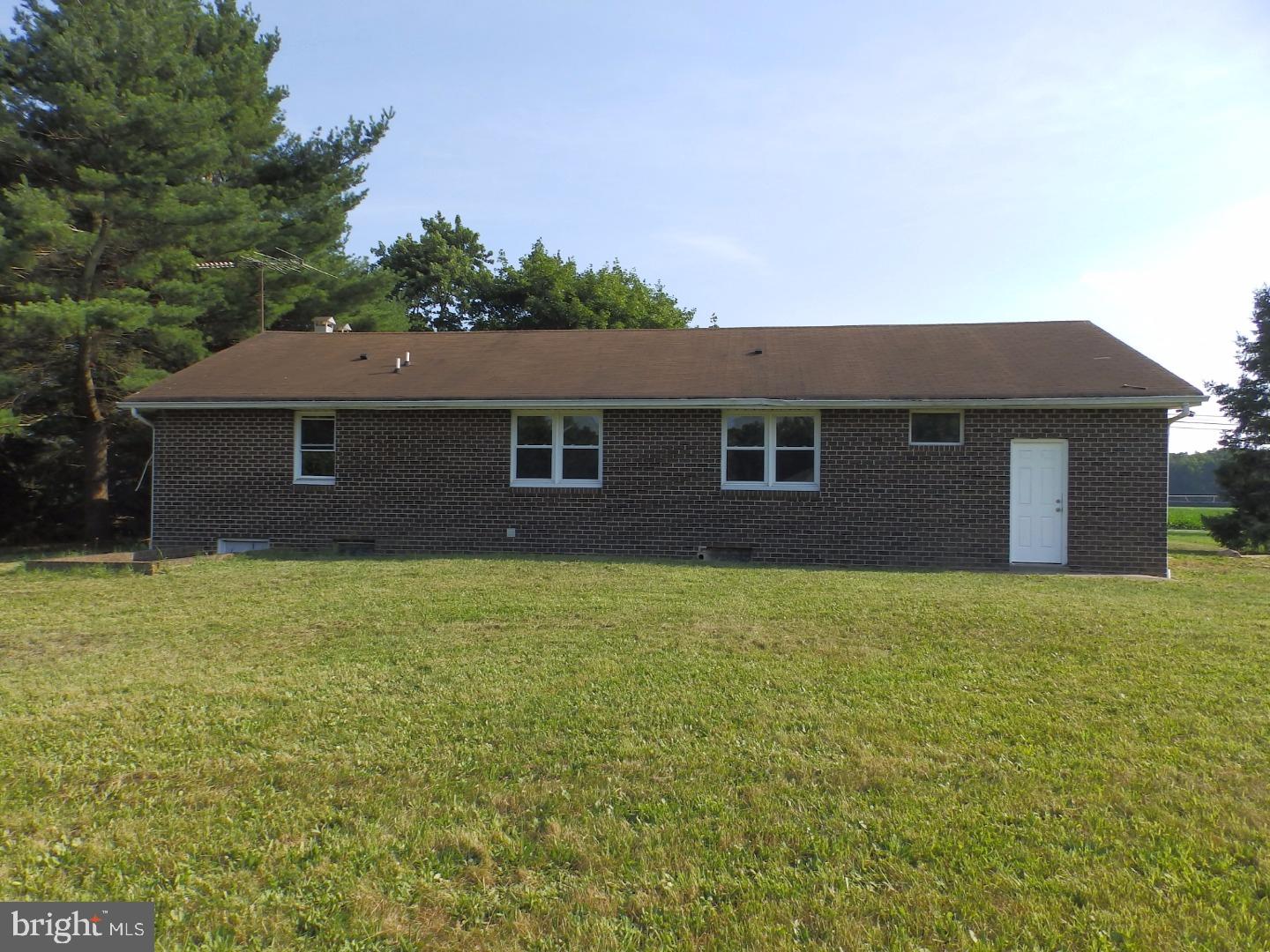 301 Perkintown Road Pedricktown, NJ 08067 - Photo 4 of 25