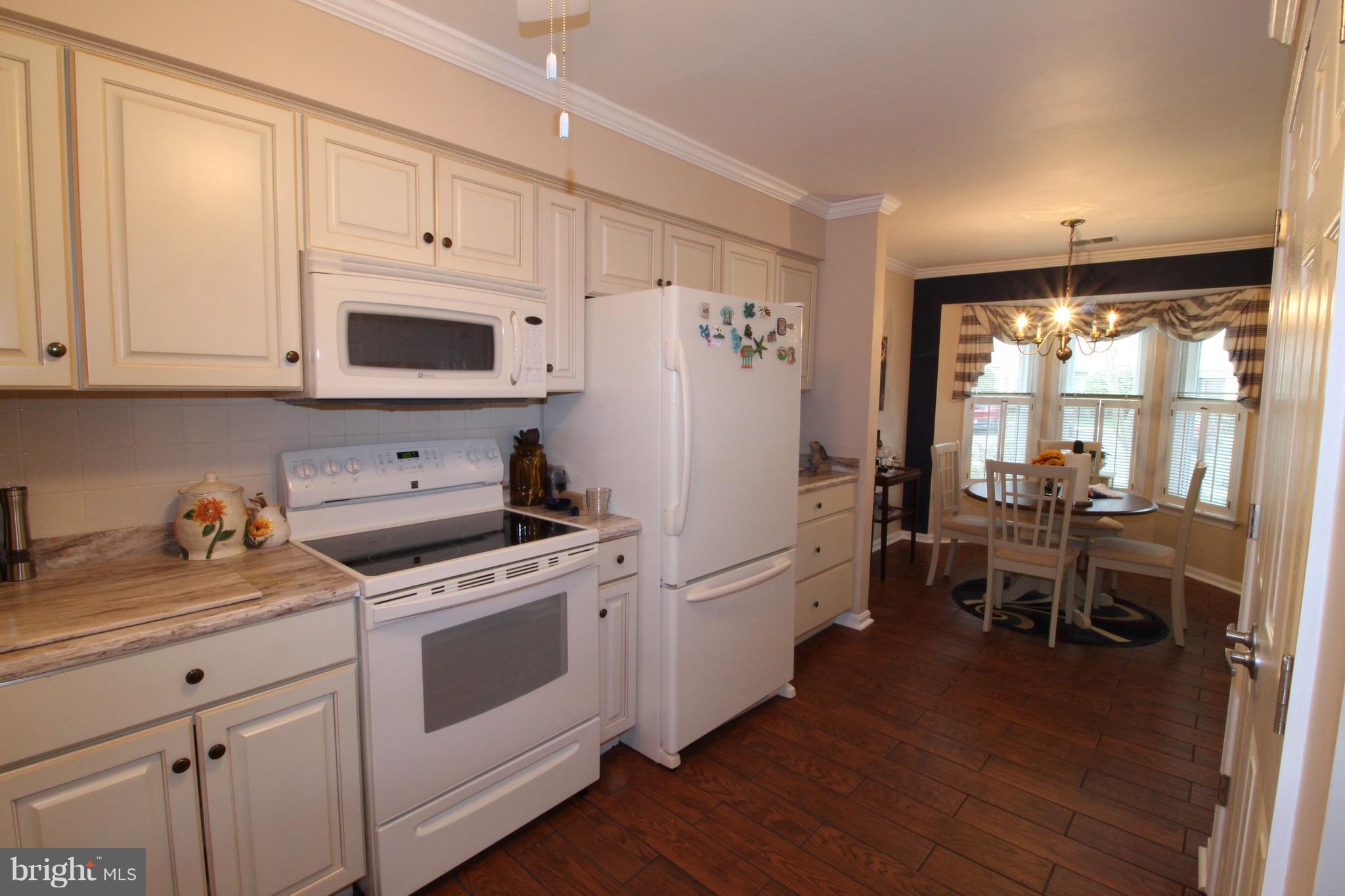 935 Riversedge Circle Annapolis, MD 21401 - Photo 8 of 20 Kitchen