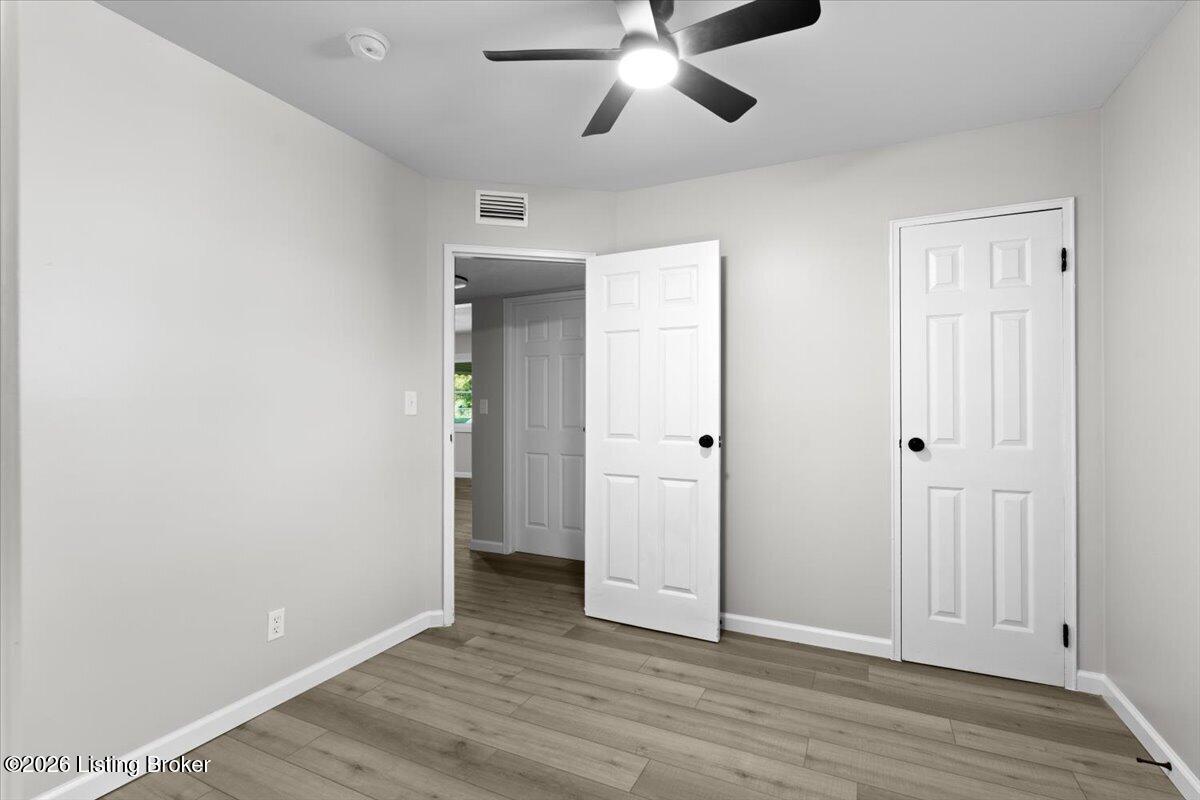 6707 Pendleton Road Louisville, KY 40272 - Photo 18 of 35 18-DSC05720