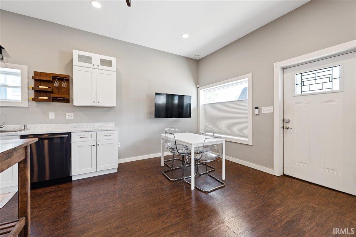 819 18th Street Bedford, IN 47421 - Photo 6 of 20