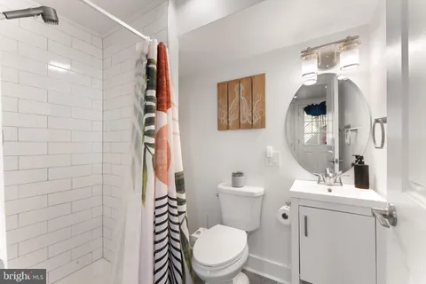 $489,000 | 132 Shurs Lane, Philadelphia, PA 19127