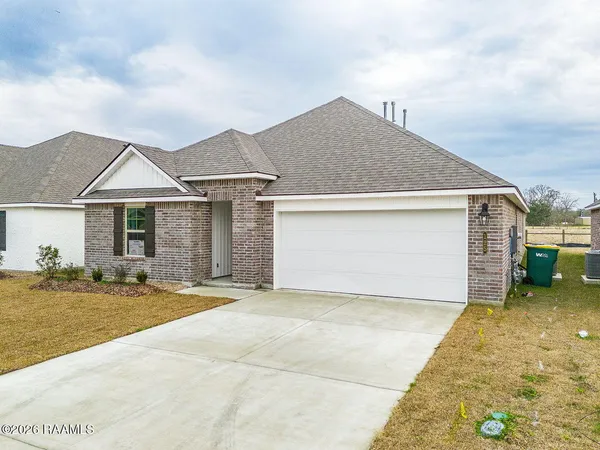 $5,000 | 125 Lake Ridge Drive, Broussard, LA 70518