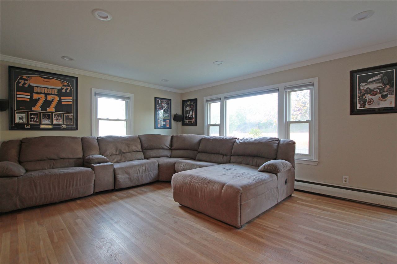 11 Jesse George Road Plaistow, NH 03865 - Photo 10 of 21 Gallery Image 10