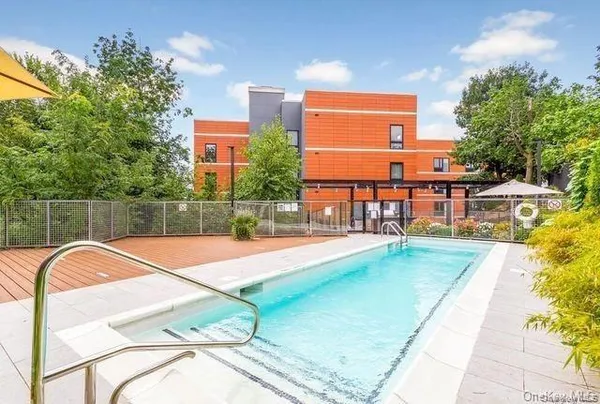 $3,905 | 120 North Pearl Street, Unit 407, Port Chester, NY 10573