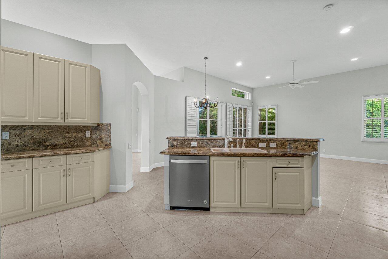 7481 Falls Road West Boynton Beach, FL 33437 - Photo 18 of 33 Kitchen