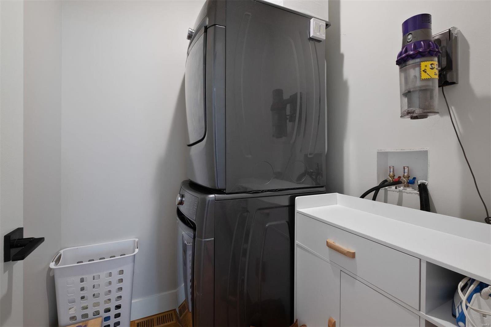 7330 Flora Avenue St. Louis, MO 63143 - Photo 14 of 29