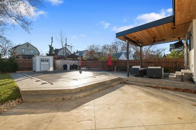 $675,000 | 7330 Flora Avenue, St. Louis, MO 63143