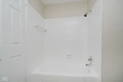 $285,000 | 5221 Moonlight Drive, Indianapolis, IN 46226