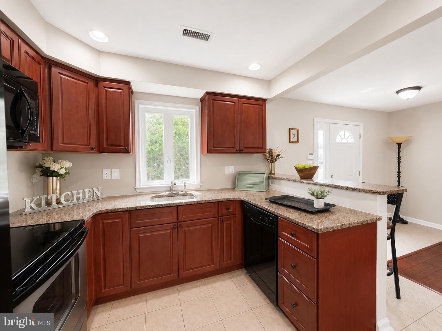 32 Great Oak Road Levittown, PA 19057 - Photo 8 of 27