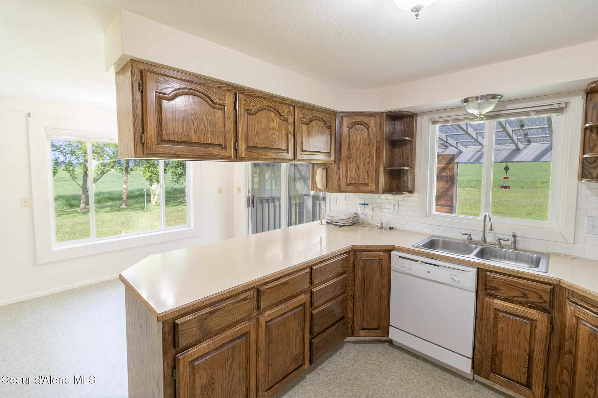640 Renlow Road Plummer, ID 83851 - Photo 14 of 48 kitchen