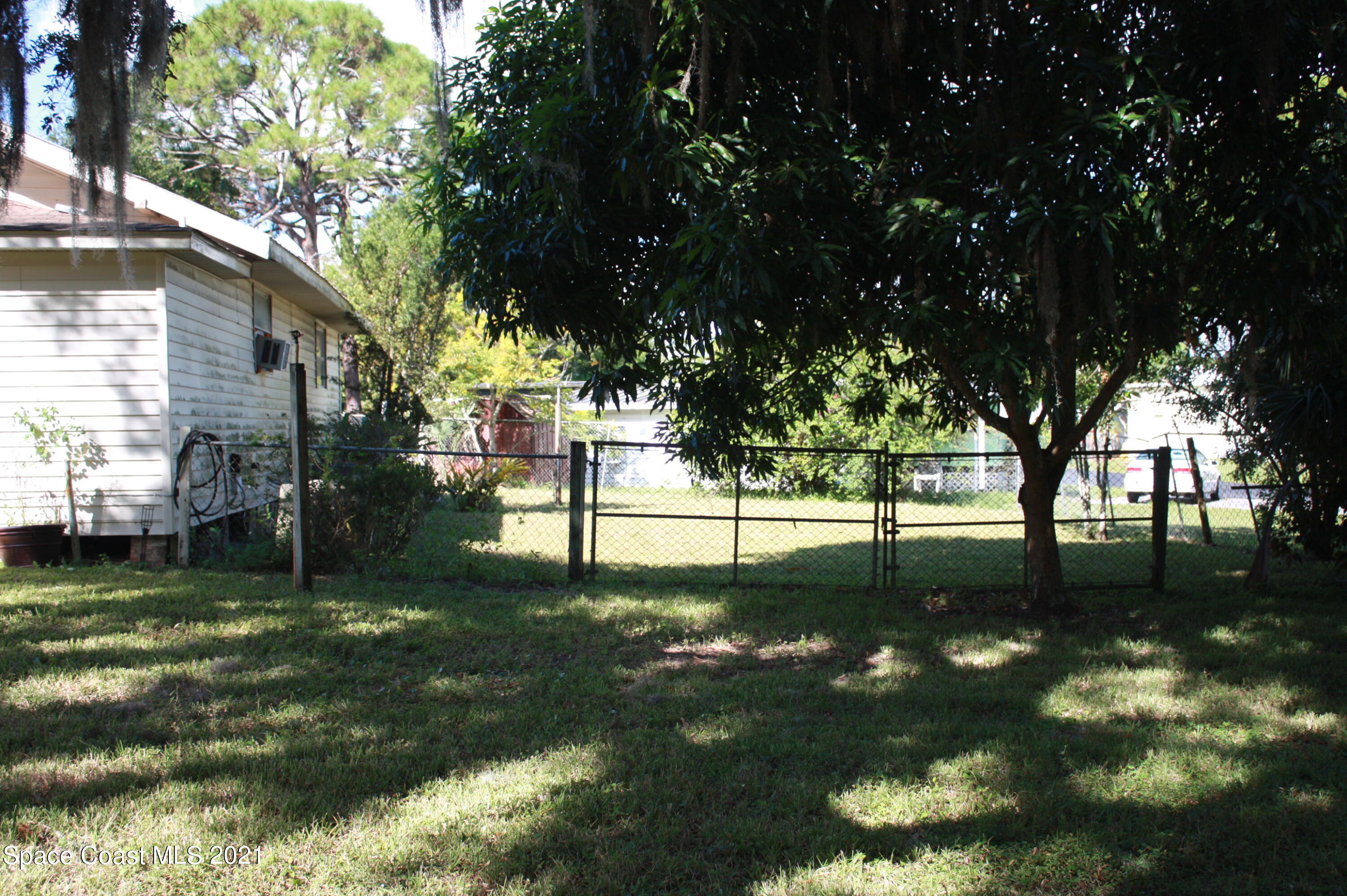798 Buffalo Road Titusville, FL 32796 - Photo 3 of 12 IMG_7590