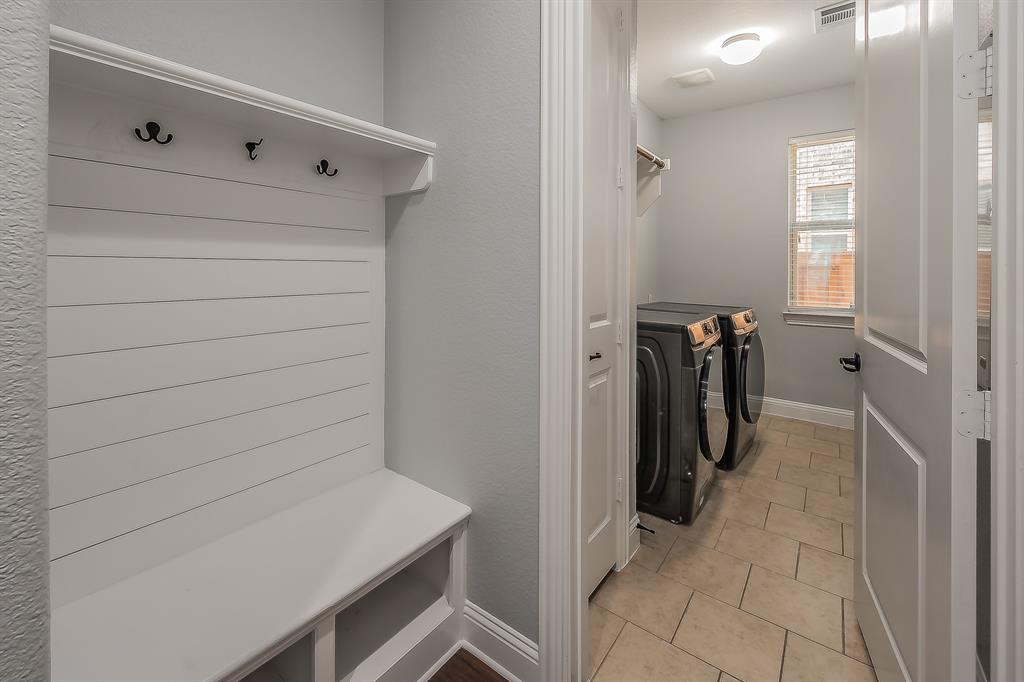 2823 Exeter Drive Trophy Club, TX 76262 - Photo 34 of 40 a view of walk in closet