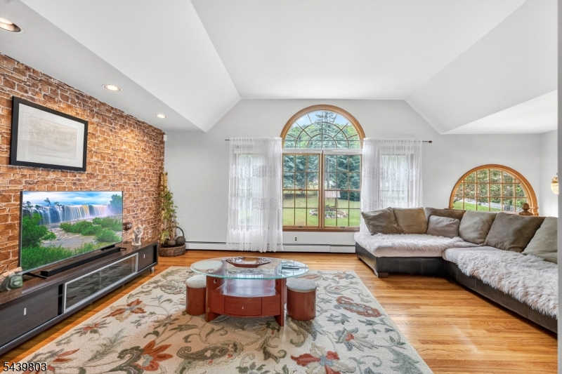 251 West Mountain Road Sparta, NJ 07871 - Photo 9 of 44