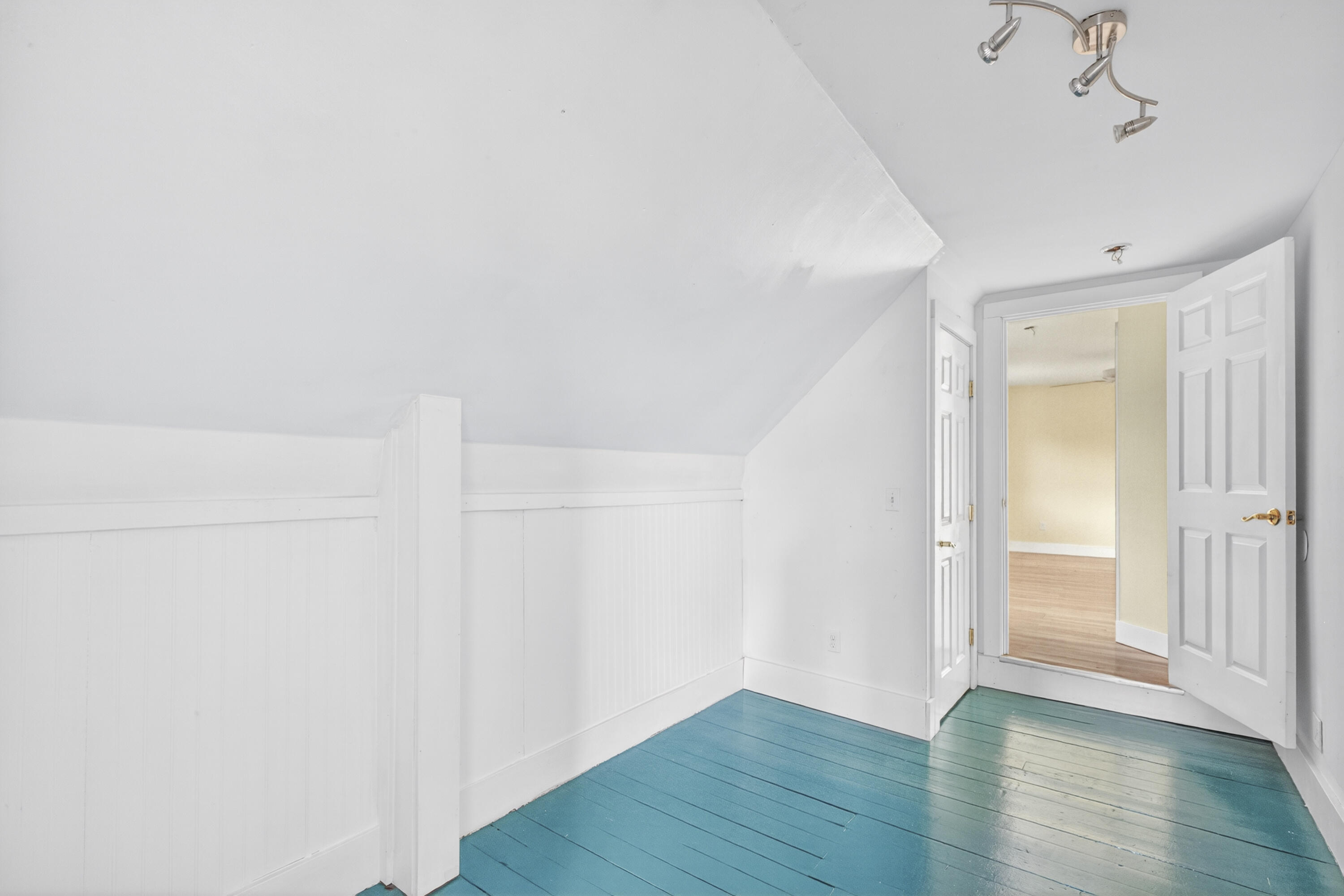 15 Tea Street Rockland, ME 04841 - Photo 24 of 39 31-15TeaStreet-Rockland-KS