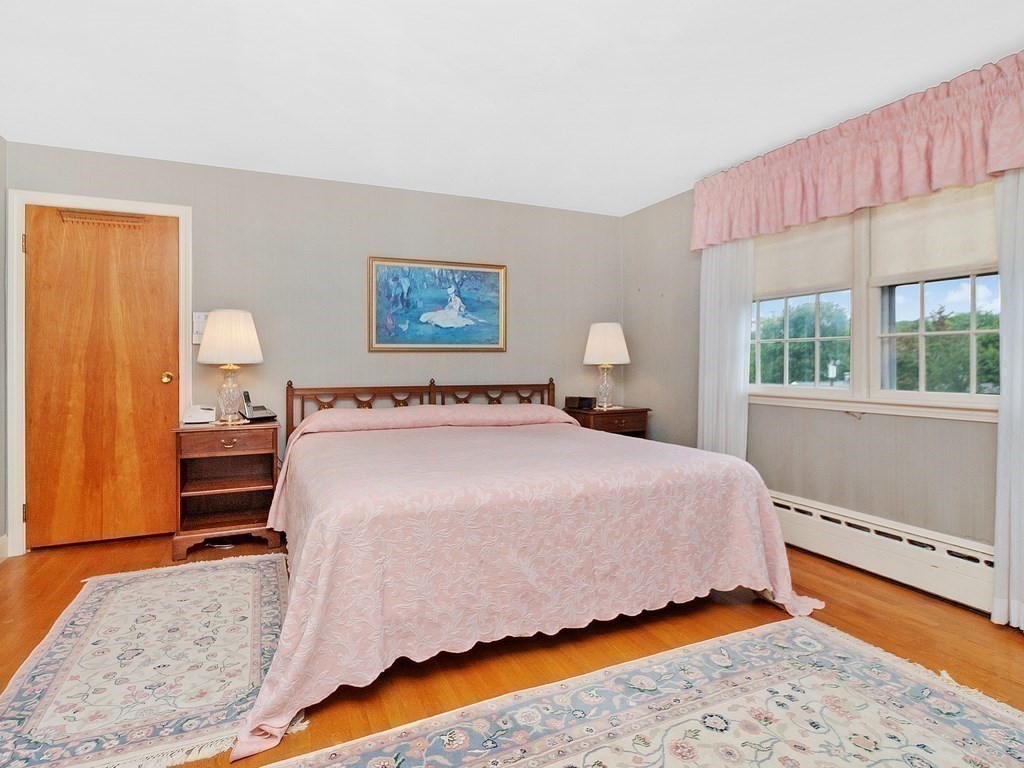10 Plymouth Road Winchester, MA 01890 - Photo 12 of 20 Gallery Image 12
