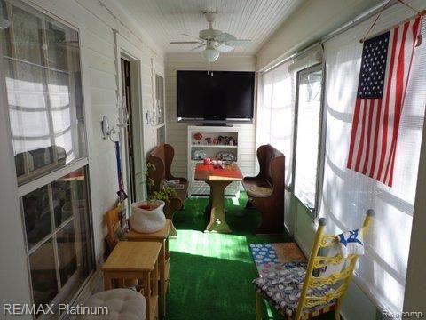 2370 Cullen Road Howell, MI 48855 - Photo 20 of 39 Florida Room.jpg