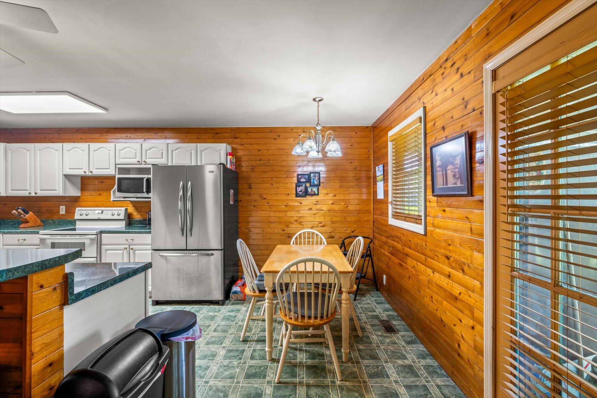 152 Hiwassee Drive Decatur, TN 37322 - Photo 9 of 53 25-152-Hiwassee-Dr-Decatur-TN-25