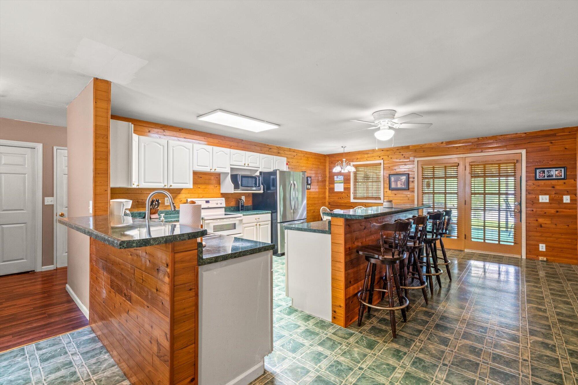 152 Hiwassee Drive Decatur, TN 37322 - Photo 10 of 53 24-152-Hiwassee-Dr-Decatur-TN-24