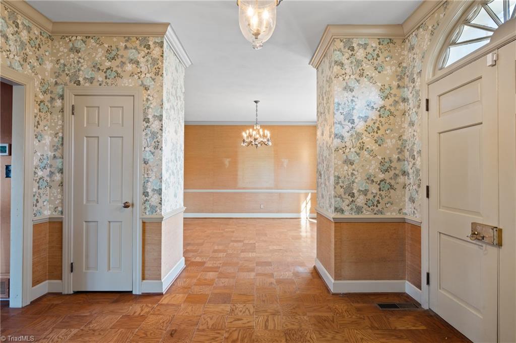 117 Magnolia Road Lexington, NC 27292 - Photo 8 of 50 Gallery Image 8