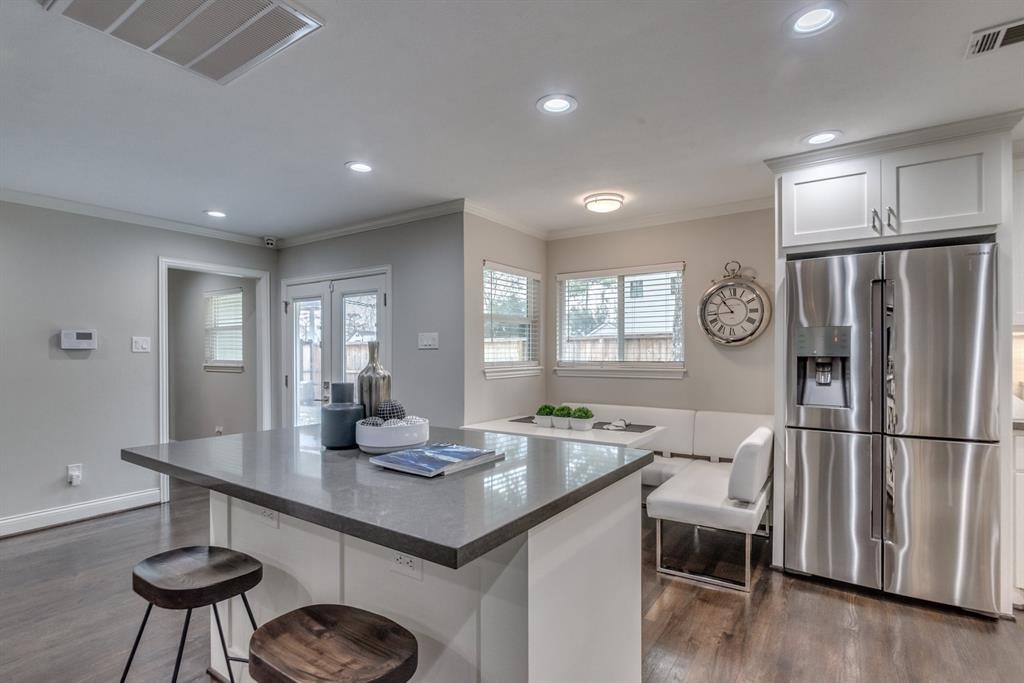 331 West 30th Street Houston, TX 77018 - Photo 8 of 29