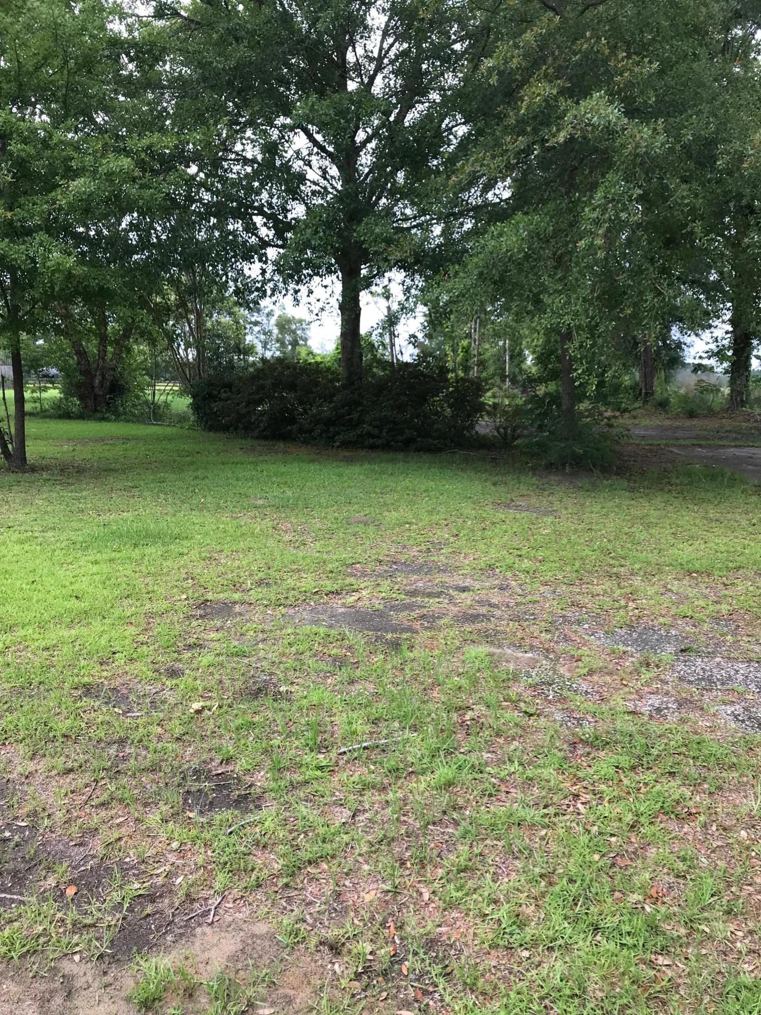 130 Thomas Lane Moncks Corner, SC 29461 - Photo 1 of 5 130 Thomas 1
