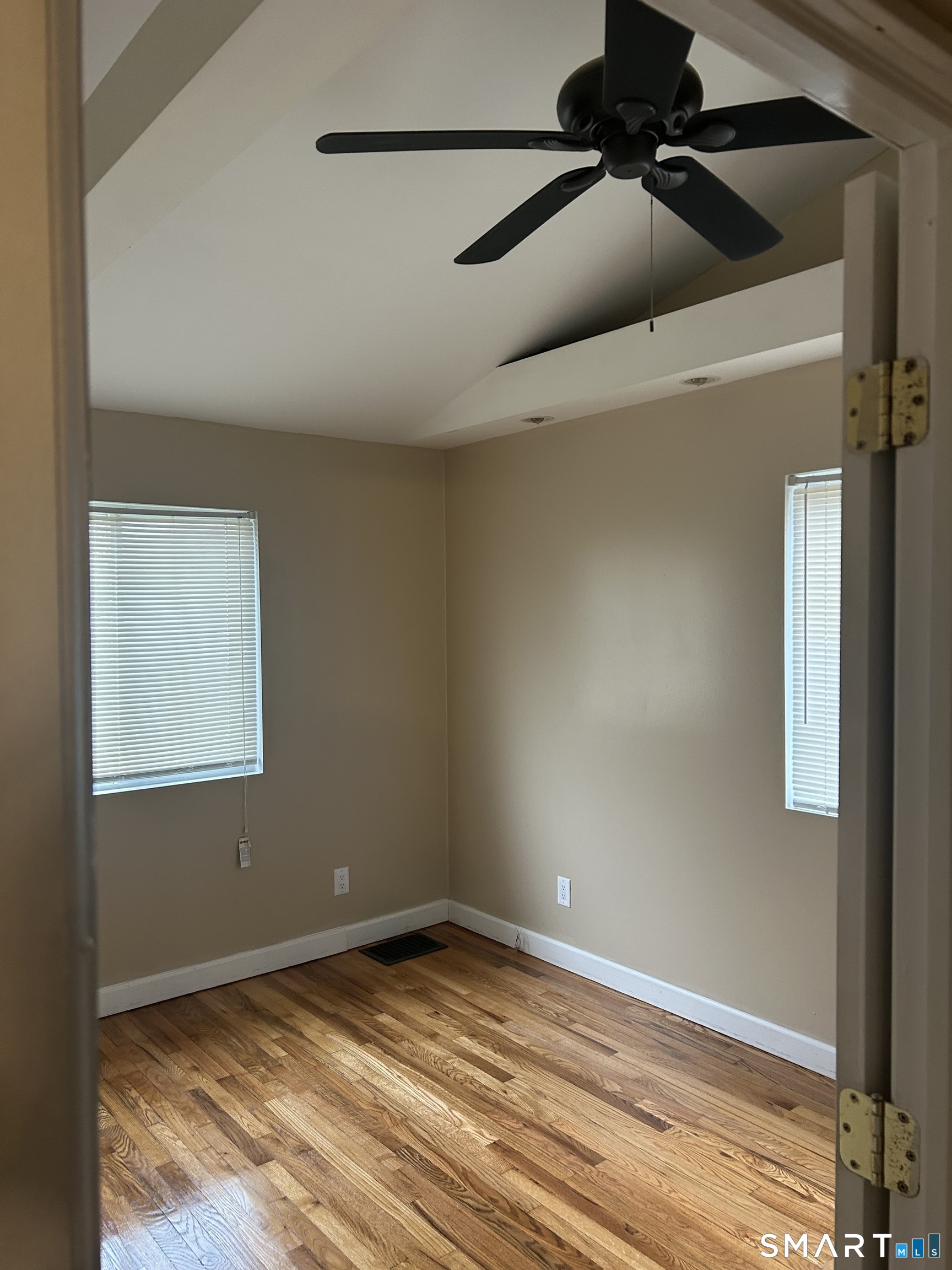 26 Sunnydale Road East Hartford, CT 06118 - Photo 8 of 17 a view of an empty room