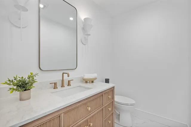 $1,789,000 | 15 Jewett Place, Unit C, Newton, MA 02458