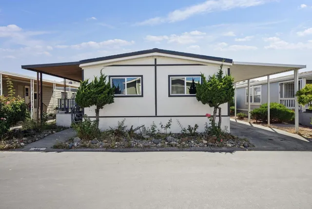 a house view with a outdoor space