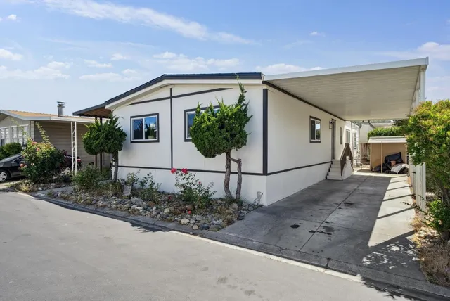 a house view with a outdoor space