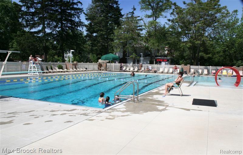 27 Sylvan Avenue Pleasant Ridge, MI 48069 - Photo 22 of 25 Community Pool