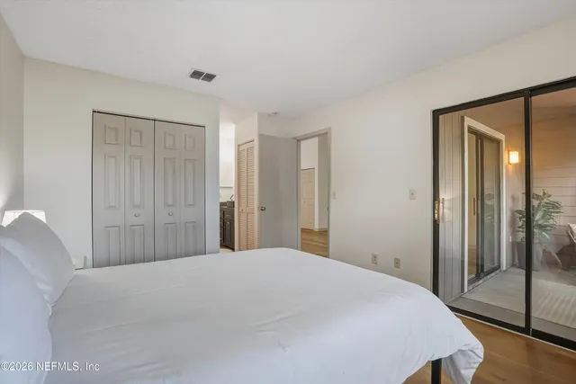 $1,500 | 8329 Derbyshire Place, Jacksonville, FL 32244