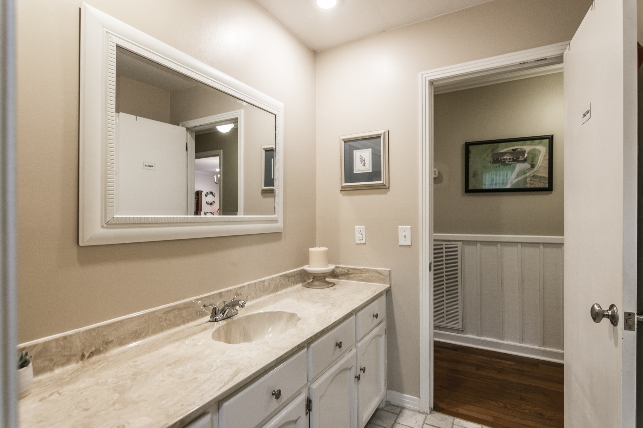2527 Ewell Elliott Road Springfield, TN 37172 - Photo 23 of 50 a bathroom with a sink and a mirror