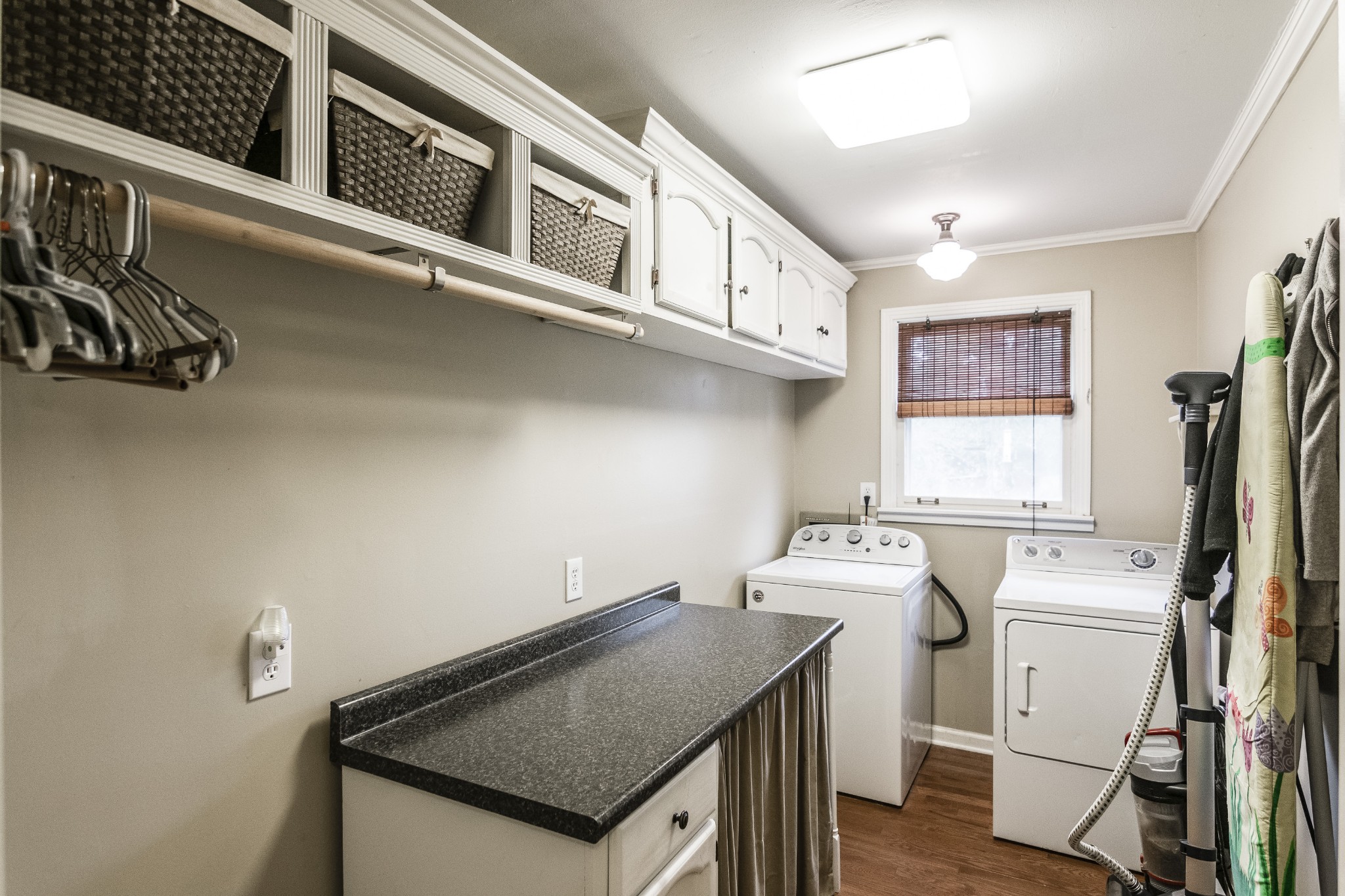 2527 Ewell Elliott Road Springfield, TN 37172 - Photo 26 of 50 a utility room with dryer and washer