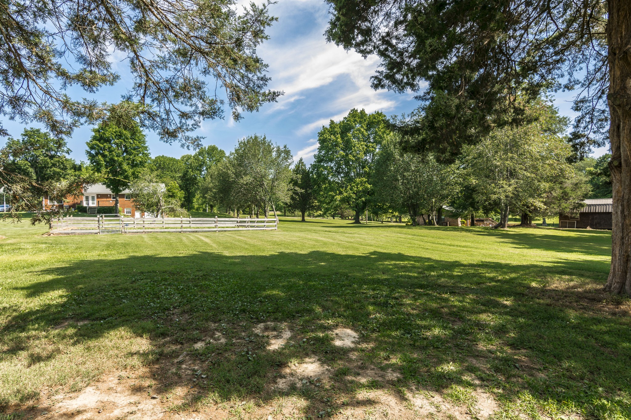 2527 Ewell Elliott Road Springfield, TN 37172 - Photo 40 of 50 a view of outdoor space with garden and trees