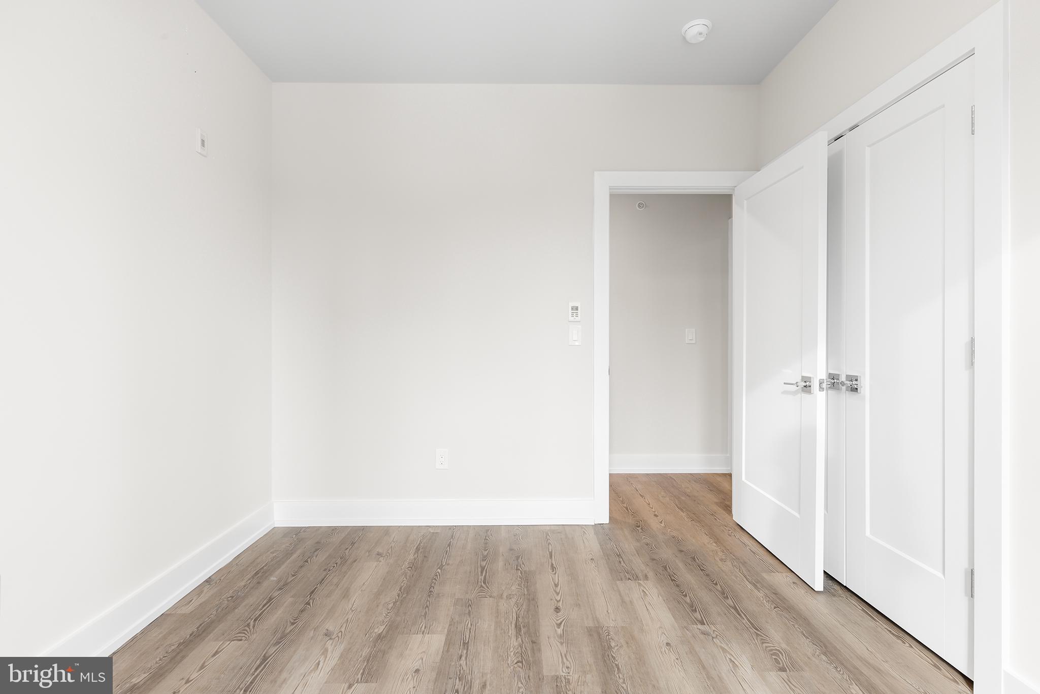 214 Vine Street, Unit 202 Philadelphia, PA 19106 - Photo 27 of 34 a view of an empty room