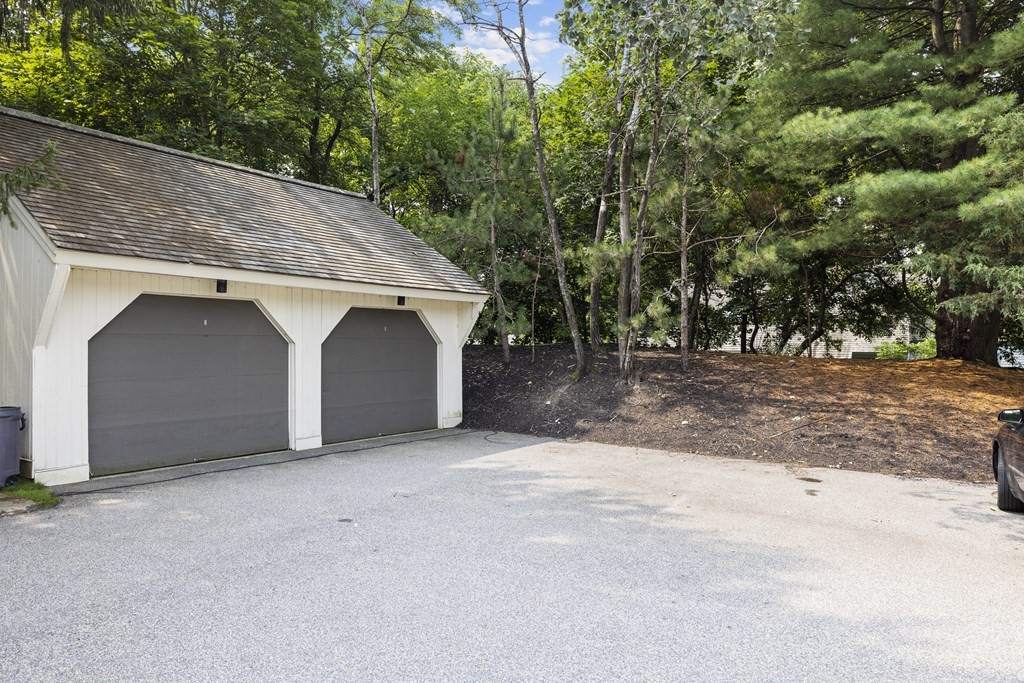 55 Potter Pond, Unit 55 Lexington, MA 02421 - Photo 23 of 24 Gallery Image 23