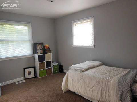 6310 Chicago Road Flushing, MI 48433 - Photo 16 of 27 20438453-15.JPG