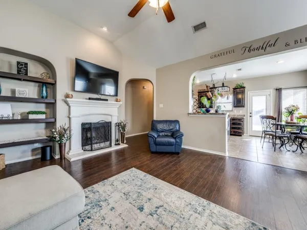 $2,400 | 11108 Dunlavin Court, Fort Worth, TX 76052