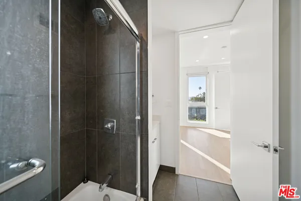 $3,688 | 4523 St Elmo Drive, Unit 1/2, Los Angeles, CA 90019