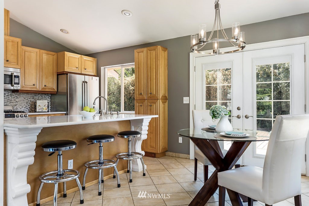 2289 Williams Road Oak Harbor, WA 98277 - Photo 4 of 22 Gallery Image 4