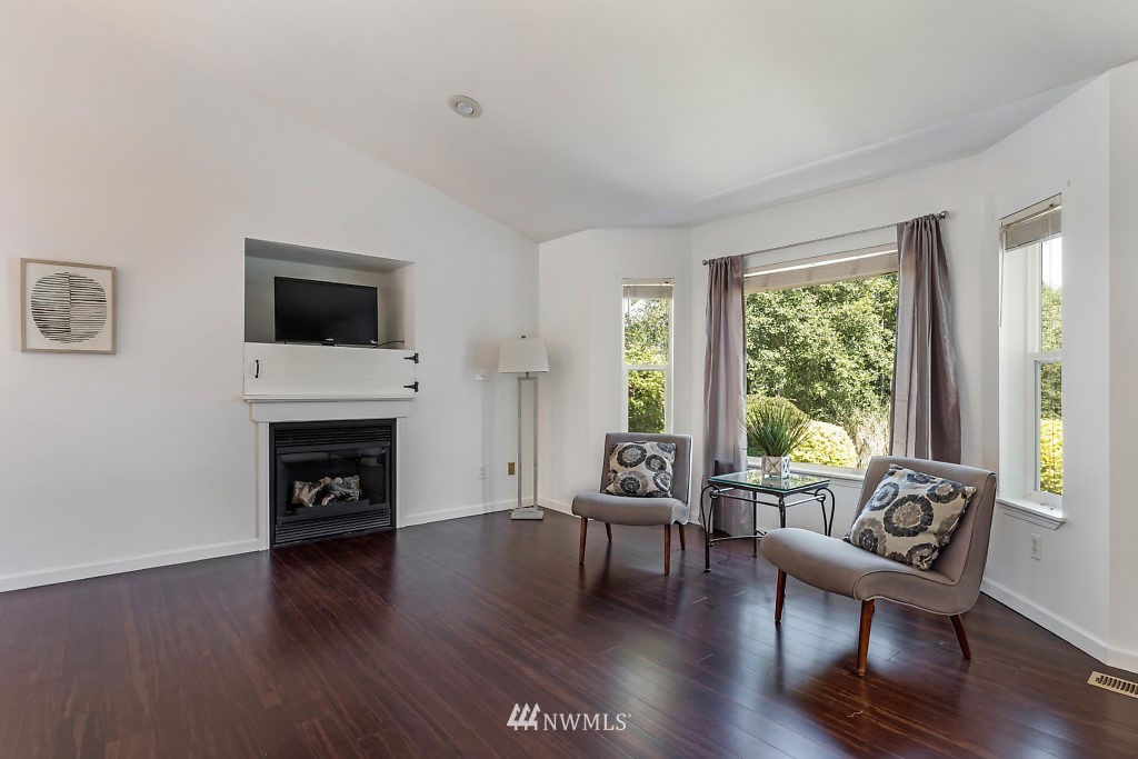 2289 Williams Road Oak Harbor, WA 98277 - Photo 7 of 22 Gallery Image 7